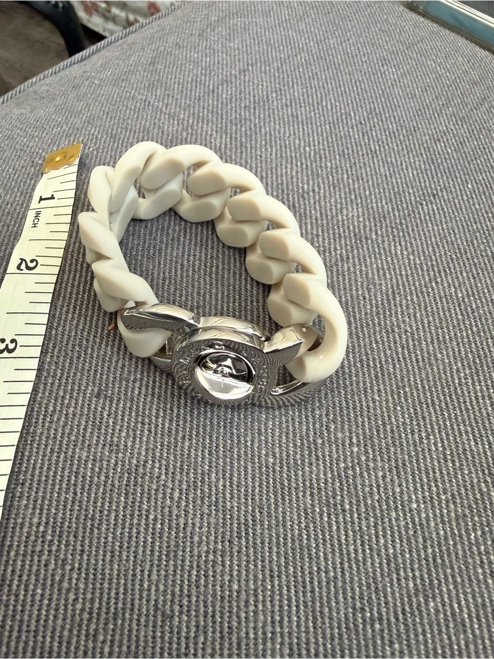 Marc Jacobs Katie Twist Lock Cream Resin and Silver-Tone Chain Bracelet
